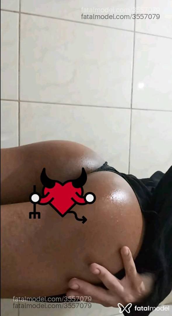 Acompanhante homem com cabelo castanho de olhos castanhos - NovinSantana