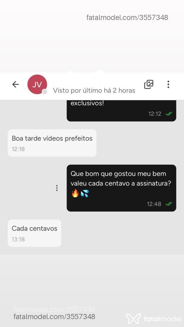 Acompanhante mulher trans com cabelo castanho de olhos castanhos - Clarice