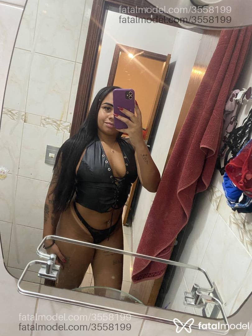Acompanhante mulher morena (o) de olhos castanhos - Carol