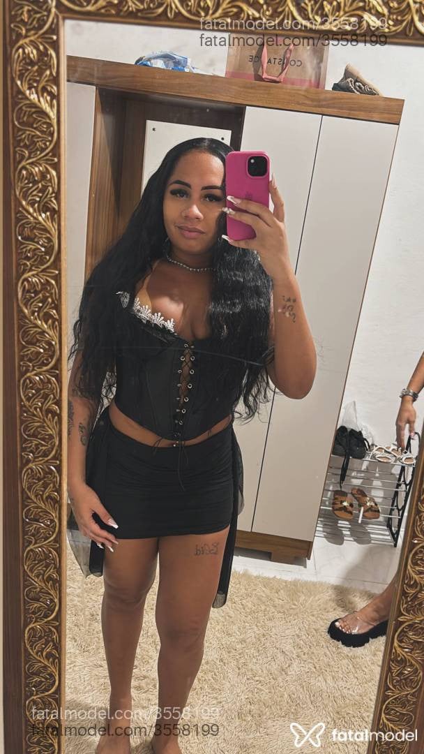 Acompanhante mulher morena (o) de olhos castanhos - Carol