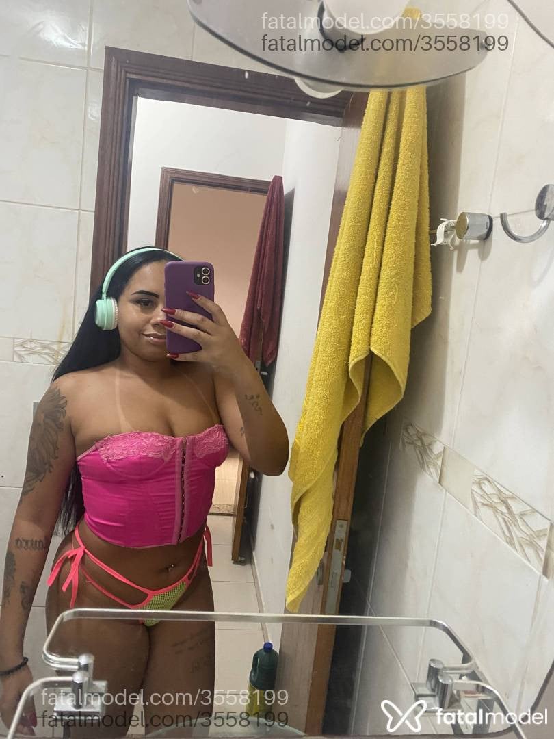 Acompanhante mulher morena (o) de olhos castanhos - Carol