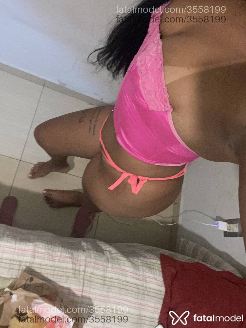 Acompanhante mulher morena (o) de olhos castanhos - Carol
