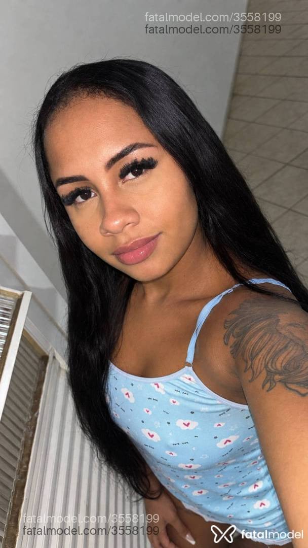 Acompanhante mulher morena (o) de olhos castanhos - Carol