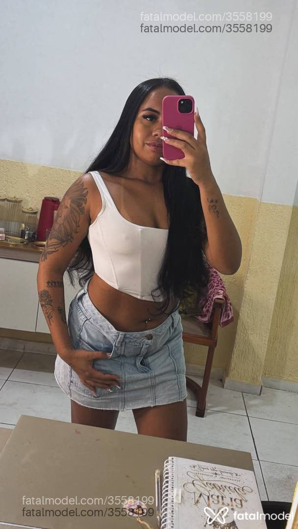 Acompanhante mulher morena (o) de olhos castanhos - Carol
