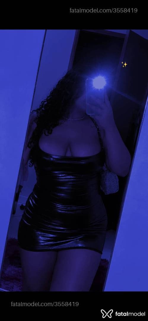Acompanhante mulher morena (o) de olhos pretos - Lya