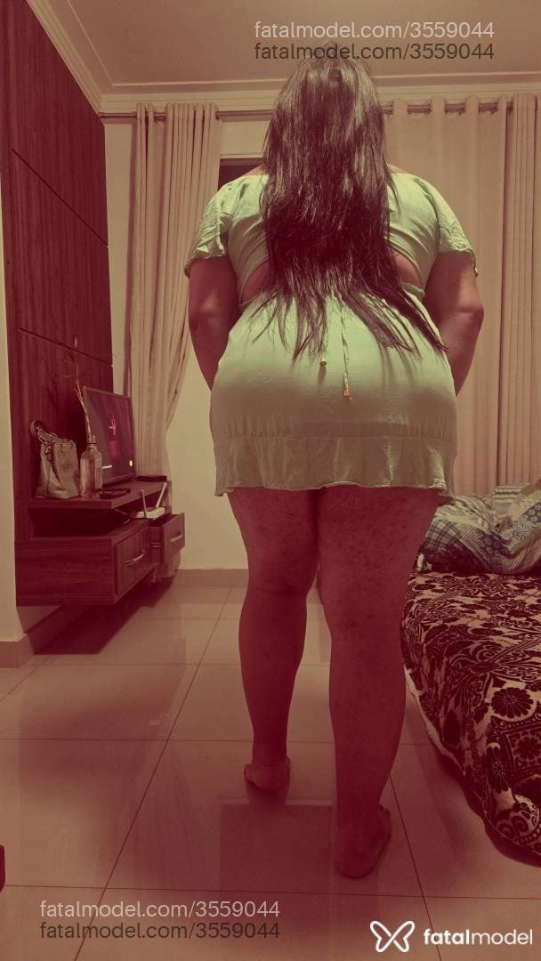 Acompanhante mulher trans morena (o) de olhos azuis - Sarah Góes