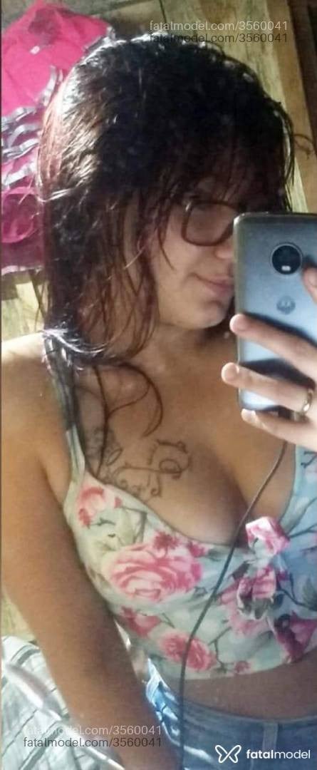 Acompanhante mulher morena (o) de olhos castanhos - Yasmin Barros