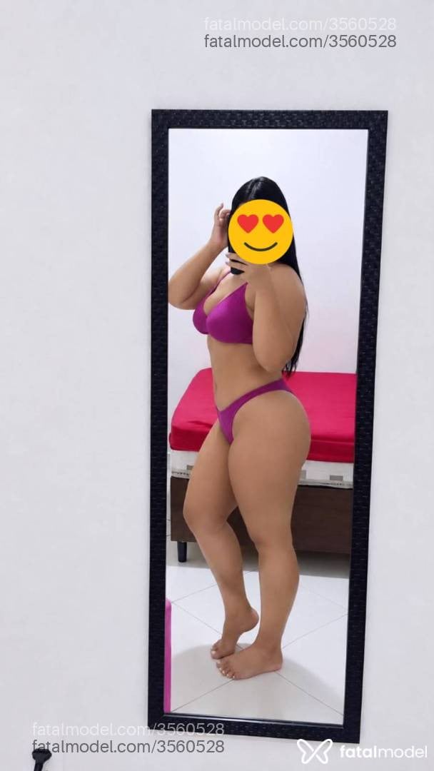 Acompanhante mulher morena (o) de olhos castanhos - Antonella