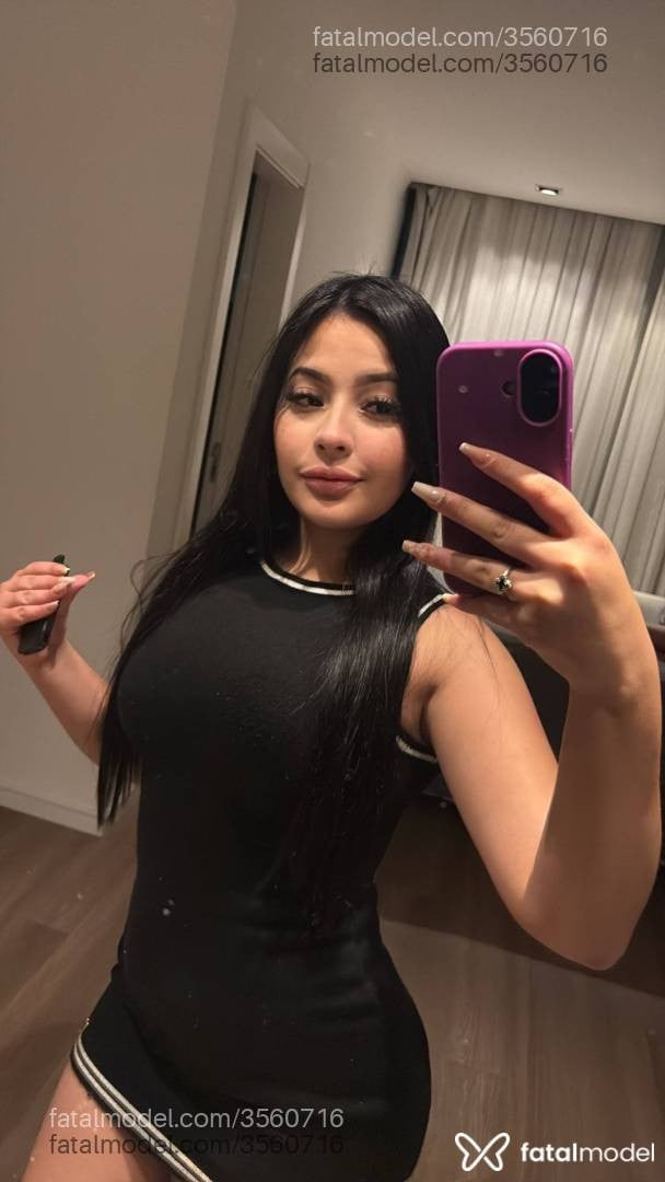 Acompanhante mulher morena (o) de olhos castanhos - Larissa Muller