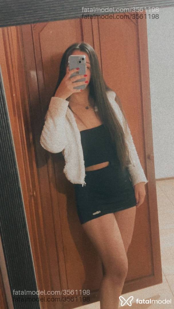 Acompanhante mulher com cabelo castanho de olhos castanhos - Kimberly Santos
