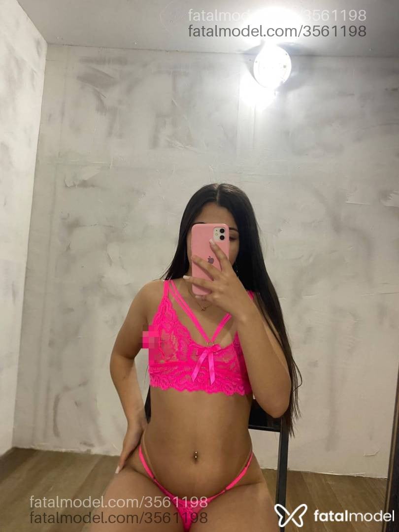 Acompanhante mulher com cabelo castanho de olhos castanhos - Kimberly Santos