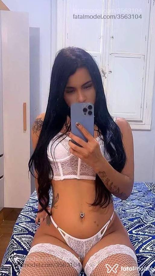 Acompanhante mulher morena (o) de olhos castanhos - Karol Santana