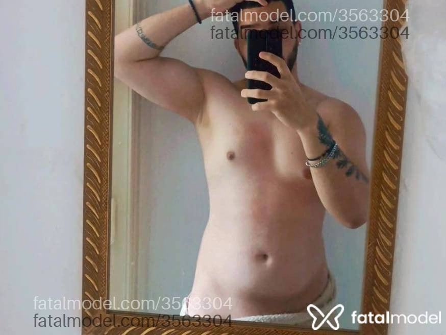 Acompanhante homem com cabelo castanho de olhos castanhos - Guilherme