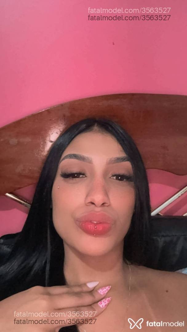 Acompanhante mulher morena (o) de olhos castanhos - Bianca