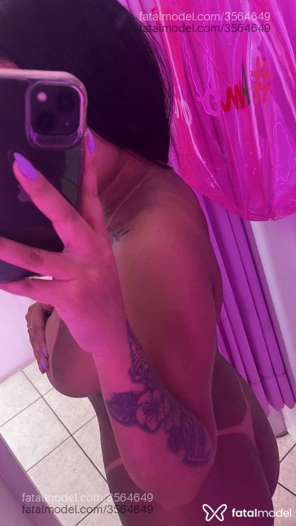Acompanhante mulher morena (o) de olhos castanhos - Alicia