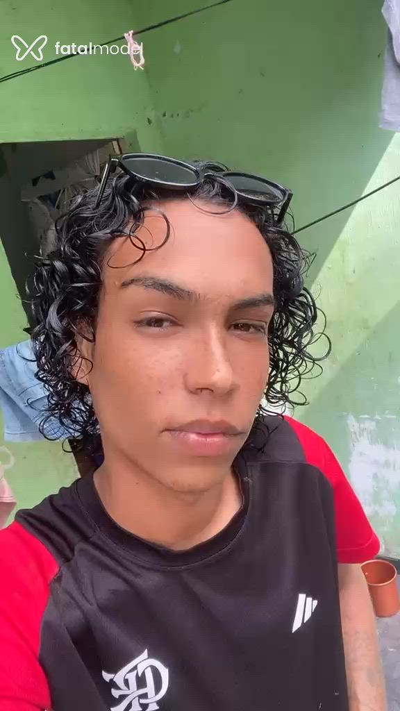 Acompanhante homem morena (o) de olhos castanhos - Yuri Martins