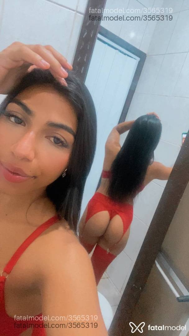 Acompanhante mulher morena (o) de olhos pretos - Mayara Stifler