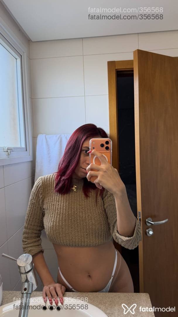 Acompanhante mulher ruiva (o) de olhos castanhos - Jaque