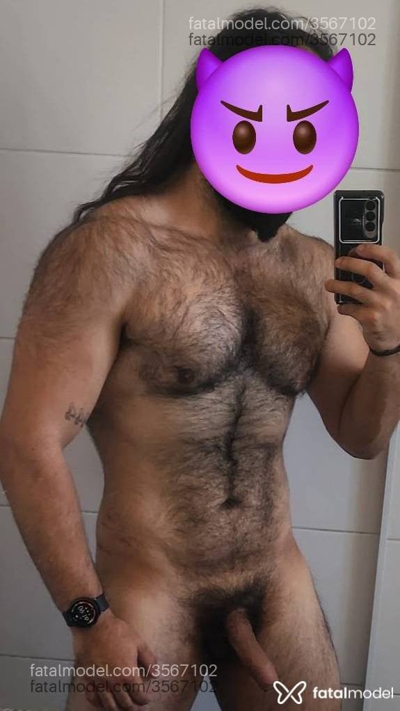 Acompanhante homem com cabelo castanho de olhos mel - Lucas