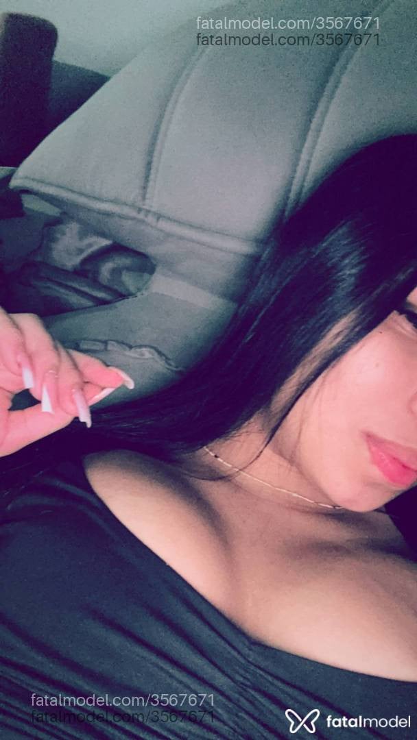 Acompanhante mulher morena (o) de olhos castanhos - Melissa