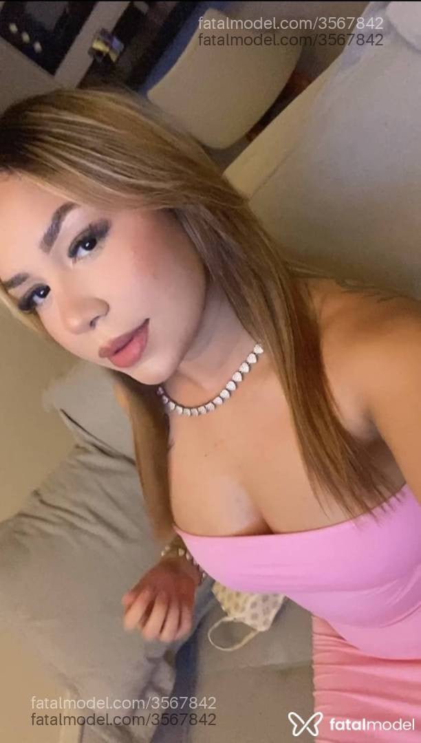 Acompanhante mulher loira (o) de olhos castanhos - Babi