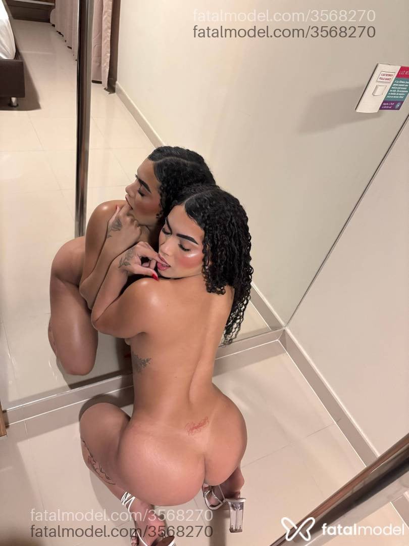Acompanhante mulher com cabelo castanho de olhos castanhos - Cris Mel