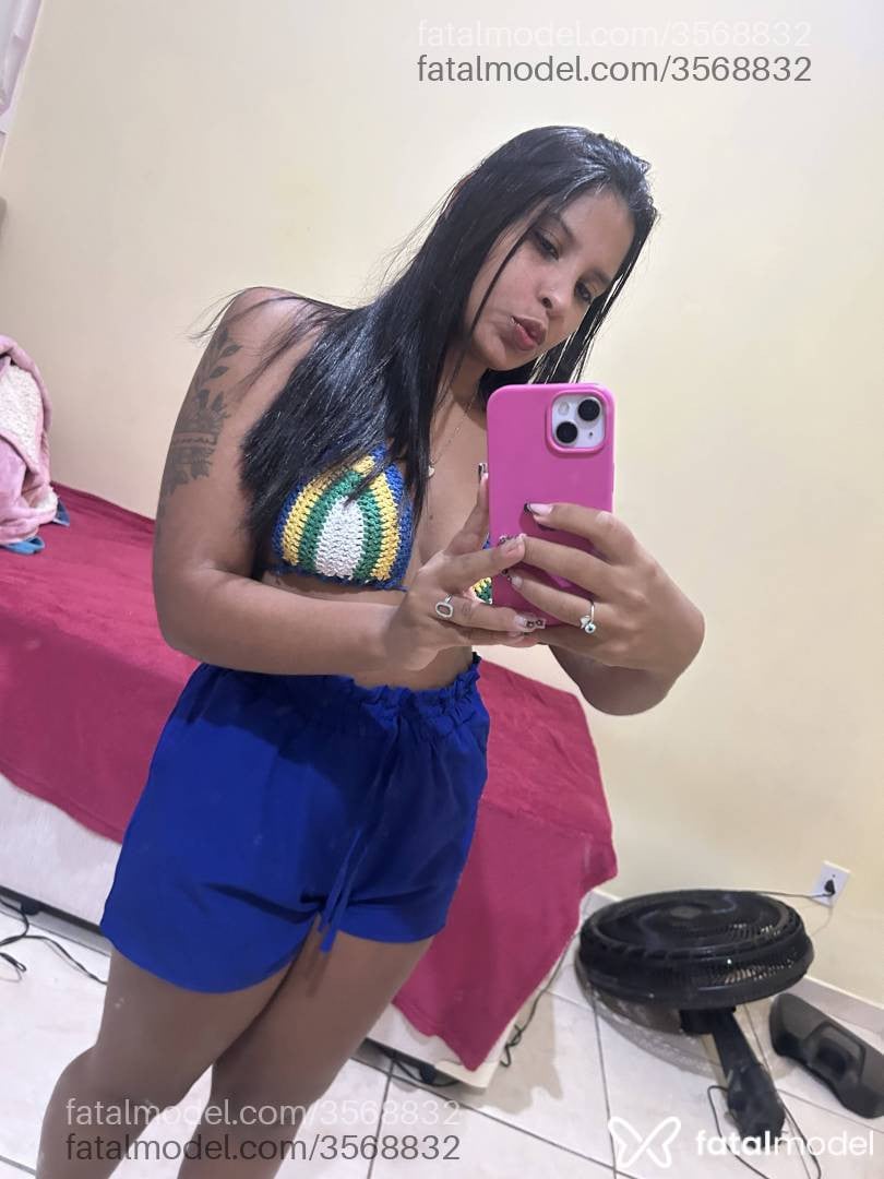 Acompanhante mulher morena (o) de olhos pretos - Maite