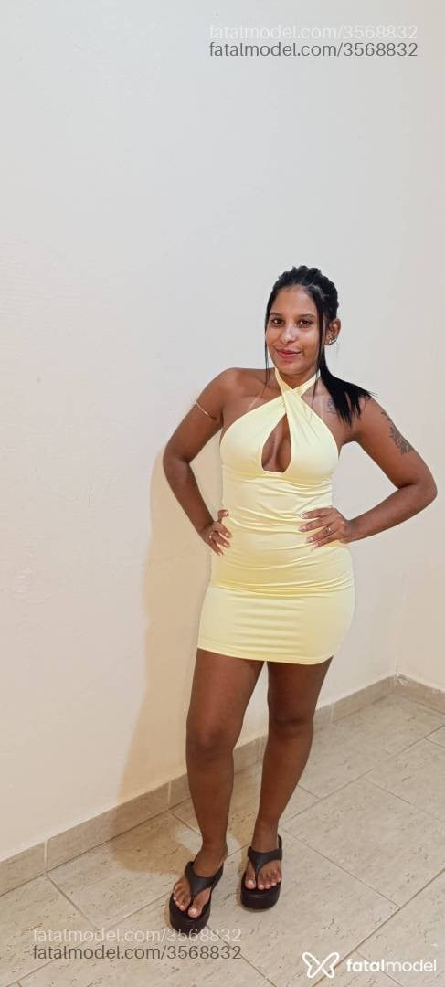 Acompanhante mulher morena (o) de olhos pretos - Maite