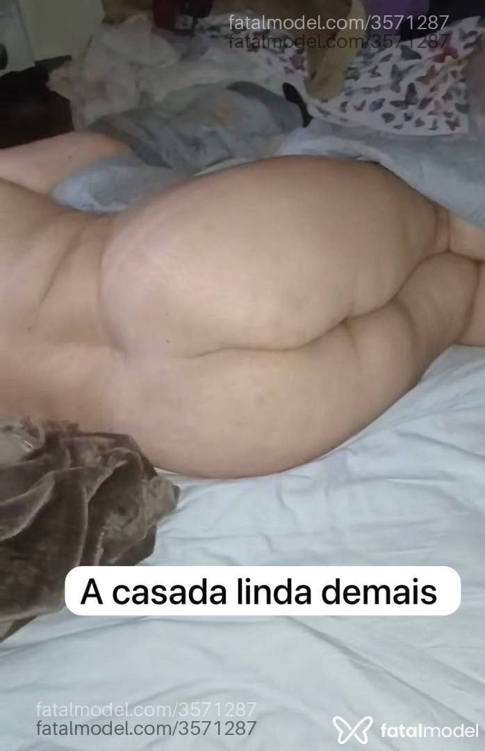 Acompanhante homem com cabelo castanho de olhos cinza - Carlos