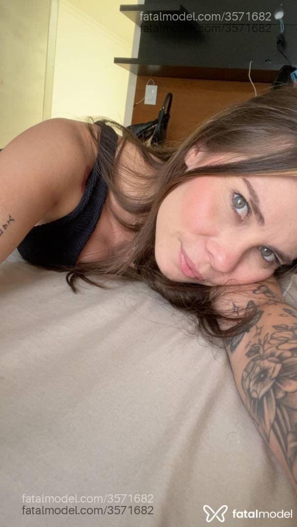 Acompanhante mulher loira (o) de olhos verdes - Lana