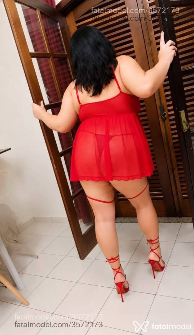 Acompanhante mulher morena (o) de olhos castanhos - Mia Smith