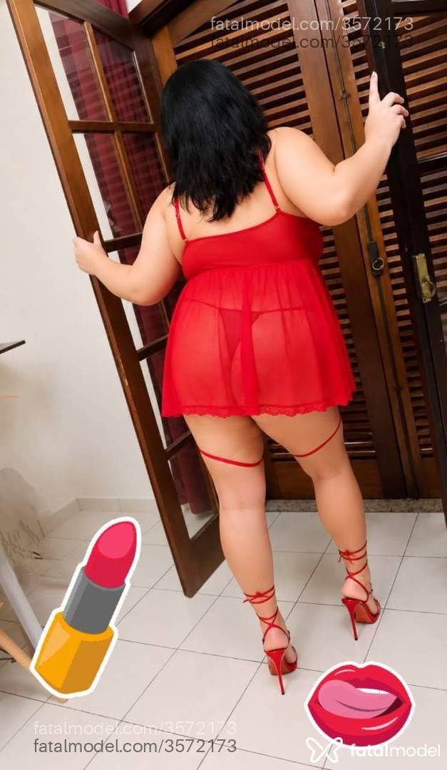 Acompanhante mulher morena (o) de olhos castanhos - Mia Smith