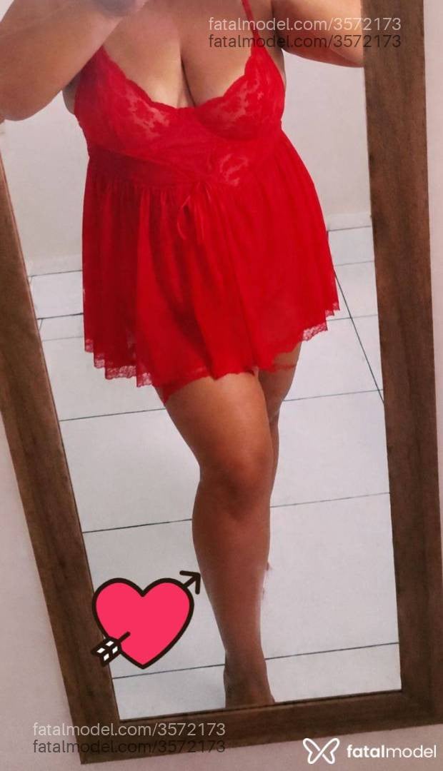 Acompanhante mulher morena (o) de olhos castanhos - Mia Smith