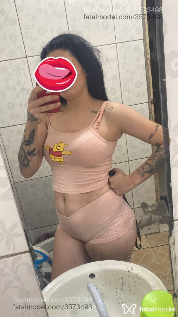 Acompanhante mulher morena (o) de olhos mel - Kawanna