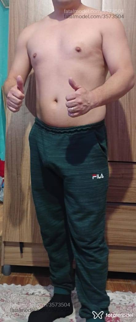 Acompanhante homem com cabelo castanho de olhos castanhos - Serenahomempassi