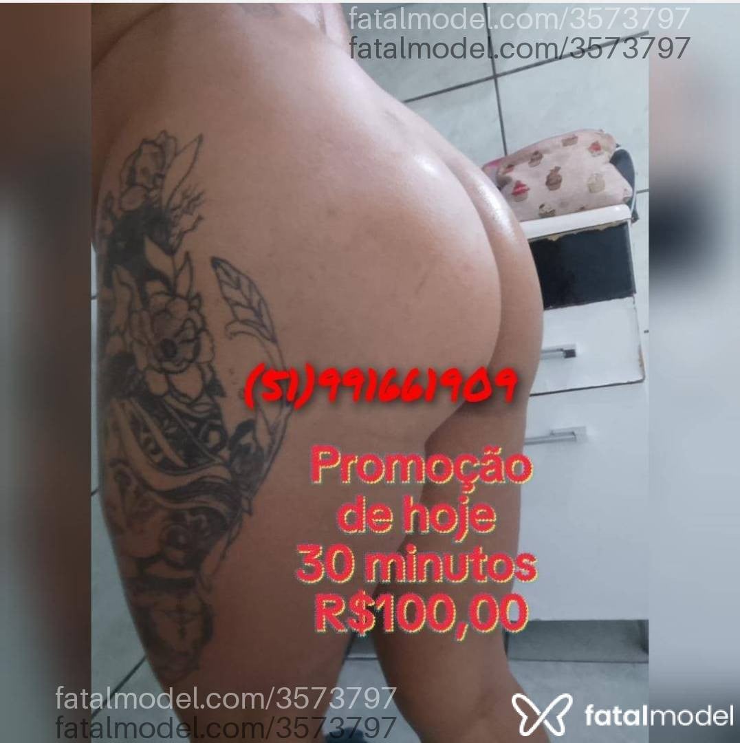 Acompanhante mulher morena (o) de olhos pretos - Débora
