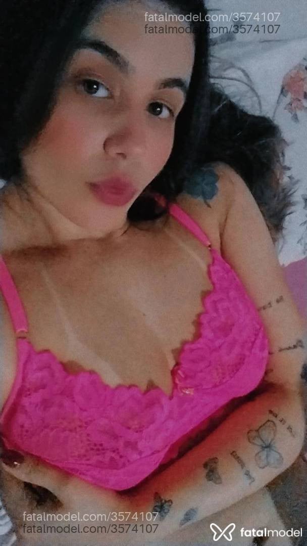 Acompanhante mulher com cabelo castanho de olhos castanhos - Miah Sousa