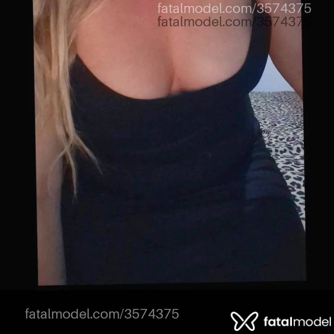 Acompanhante mulher loira (o) de olhos mel - Mykela