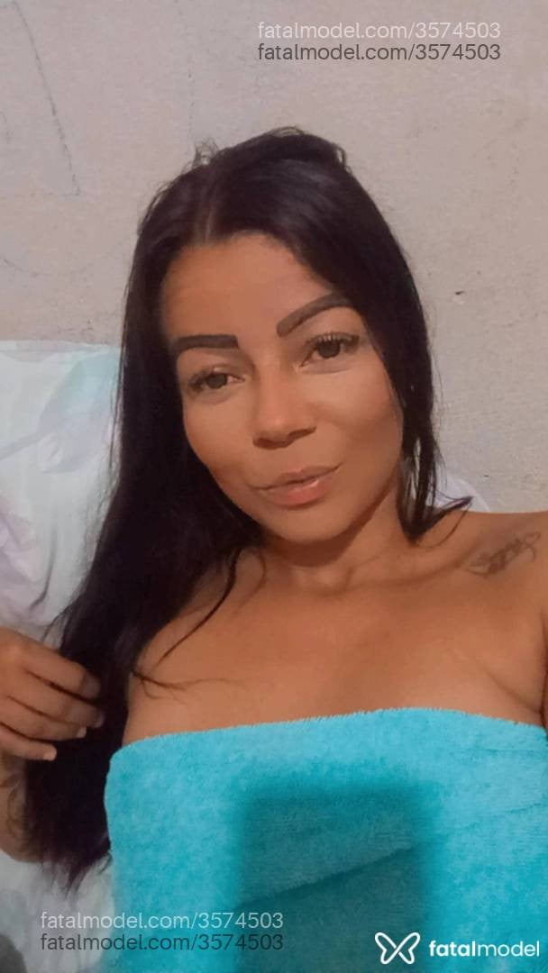Acompanhante mulher morena (o) de olhos castanhos - Isadora
