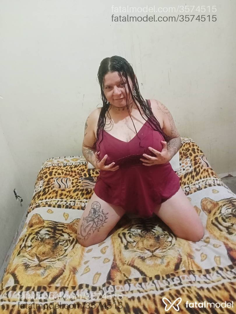 Acompanhante mulher com cabelo castanho de olhos castanhos - Fany