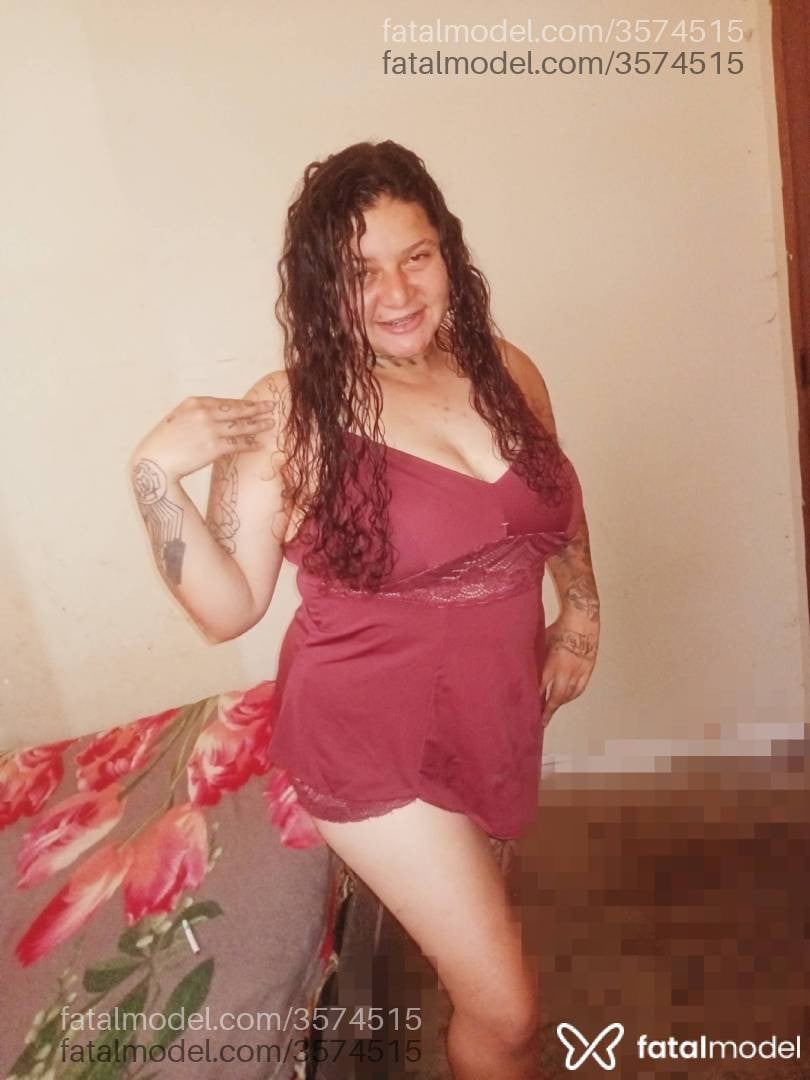 Acompanhante mulher com cabelo castanho de olhos castanhos - Fany