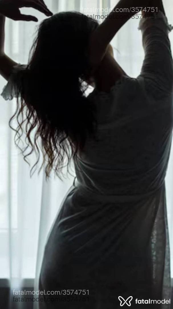 Acompanhante mulher morena (o) de olhos castanhos - Patrícia Martins