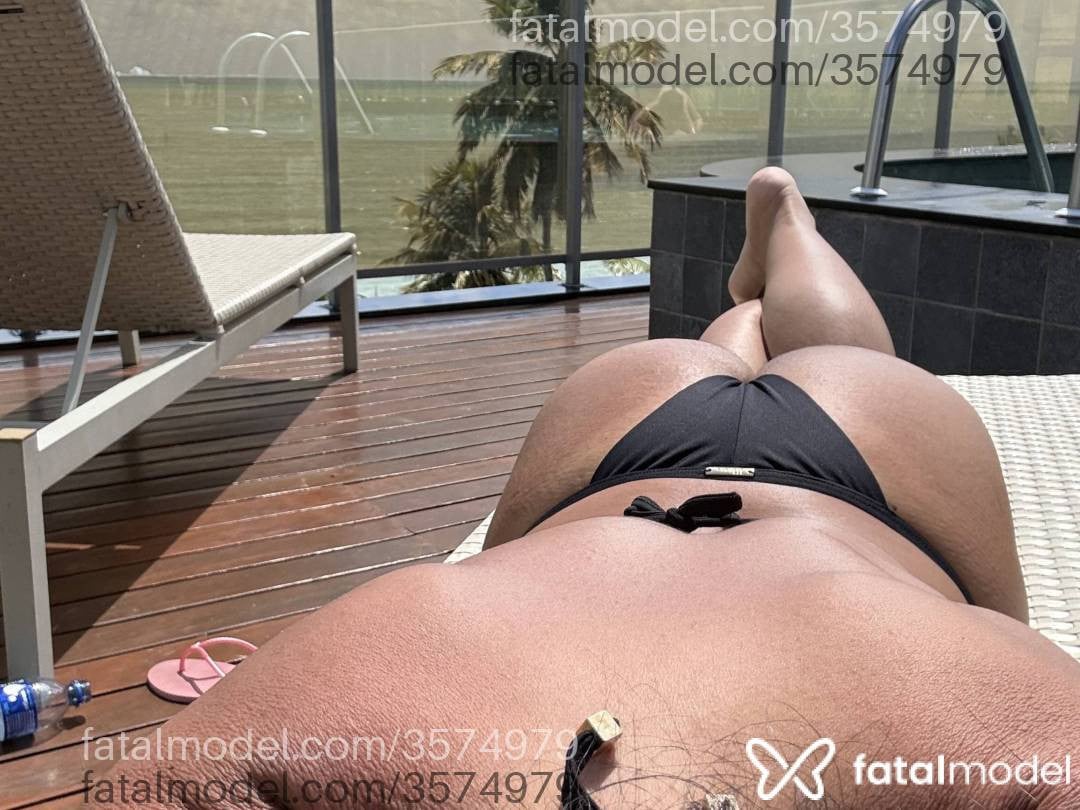 Acompanhante mulher morena (o) de olhos castanhos - Sol