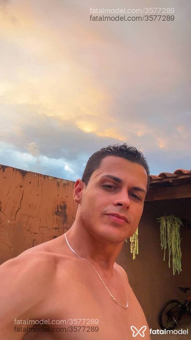 Acompanhante homem morena (o) de olhos mel - Brayan