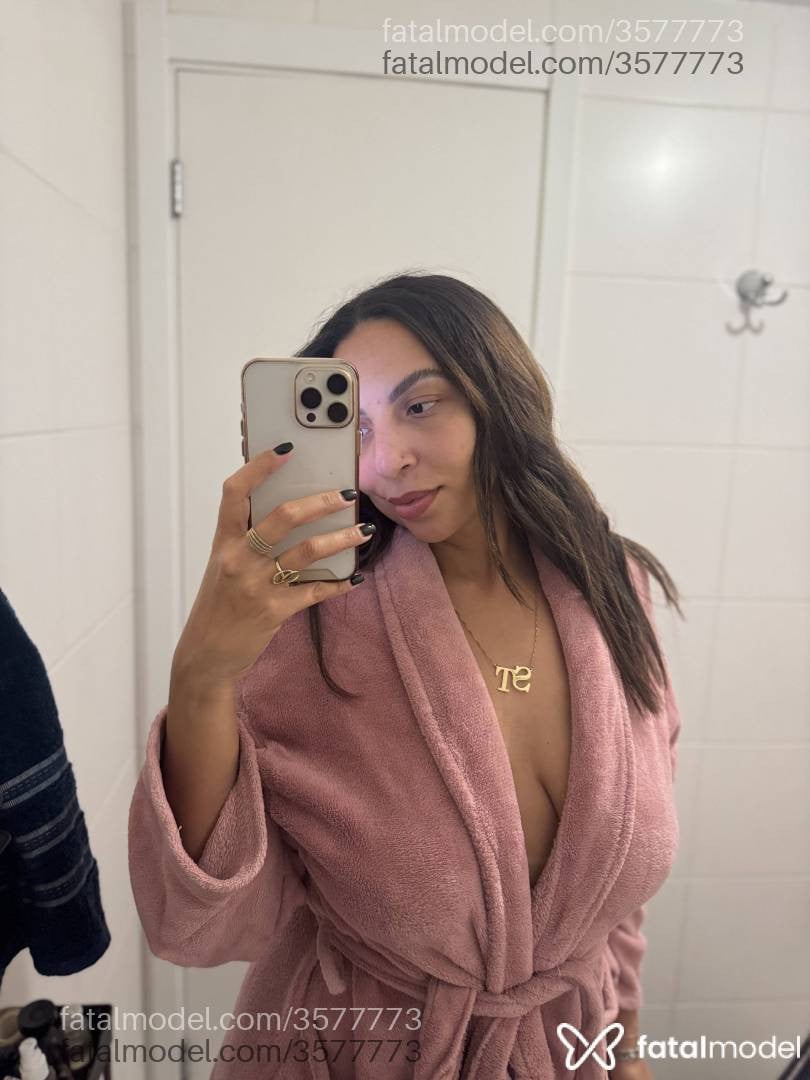 Acompanhante mulher morena (o) de olhos castanhos - Sabrina