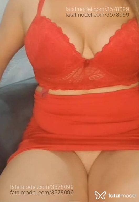 Acompanhante mulher loira (o) de olhos castanhos - Kimberly Silva