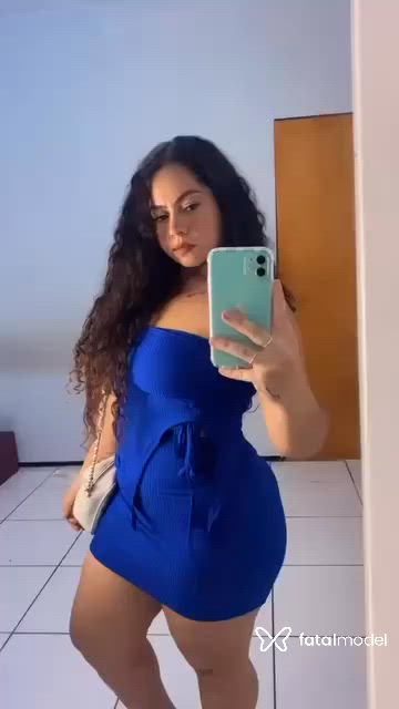 Acompanhante mulher com cabelo castanho de olhos mel - Stella Acompanhante mulher com cabelo castanho de olhos mel - Stella
