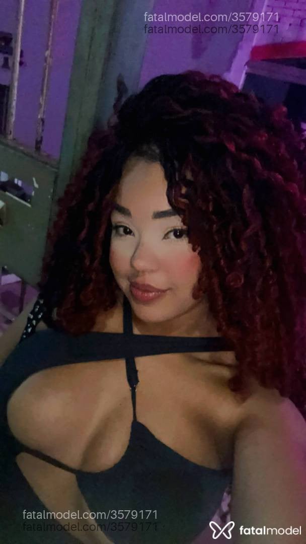 Acompanhante mulher loira (o) de olhos castanhos - Natasha Lemes
