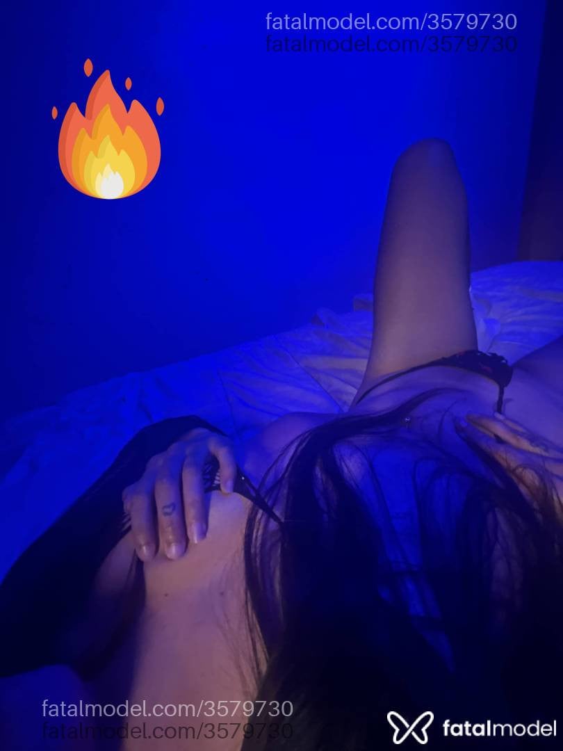 Acompanhante mulher morena (o) de olhos castanhos - Antonella