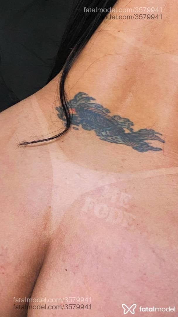 Acompanhante mulher com cabelo castanho de olhos castanhos - Aisha